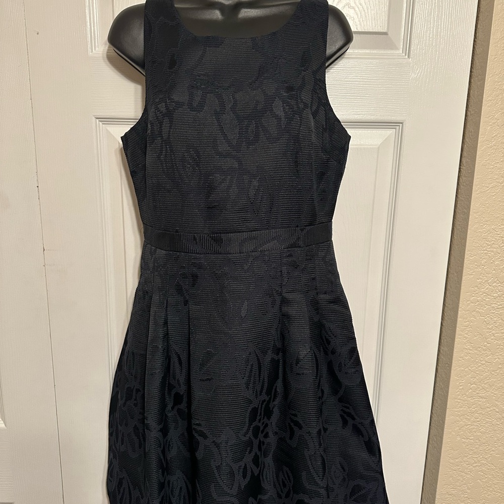 Banana Republic Black Baroque Dress - Size 6 - Picture 1 of 8